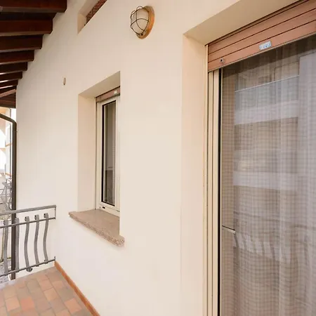 Comfy Flat Just 350 Mt From The Апартаменты Линьяно-Саббьядоро