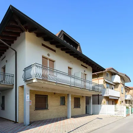 Comfy Flat Just 350 Mt From The